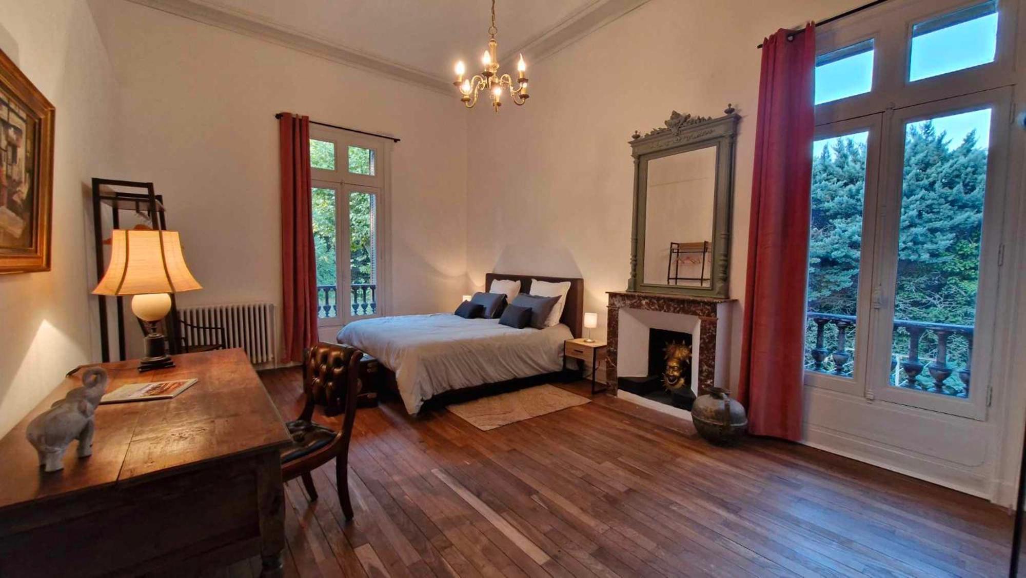 Le Manoir De La Belle Endormie Bed and Breakfast Valréas Exteriör bild